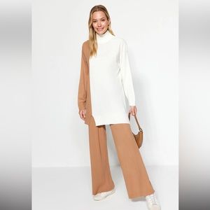 36 Color Block Knit Tunic and Pant Set